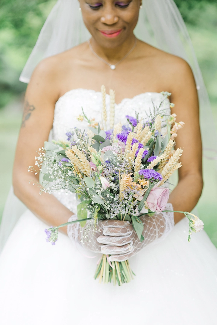 S&eacute;ance photo de mariage au jardin japonais de Toulouse, ambiance naturelle