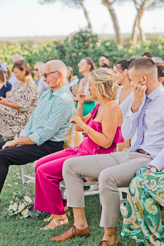 La maman de la mari&eacute;e &eacute;mue lors d&rsquo;un mariage champ&ecirc;tre &agrave; Toulouse