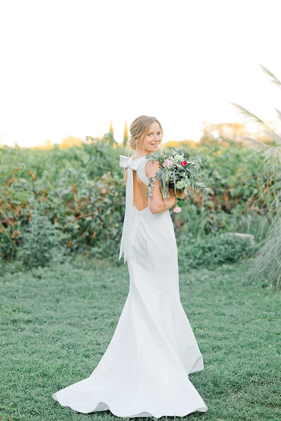 Robe de mari&eacute;e champ&ecirc;tre photographi&eacute; lors d&rsquo;un mariage &agrave; Toulouse